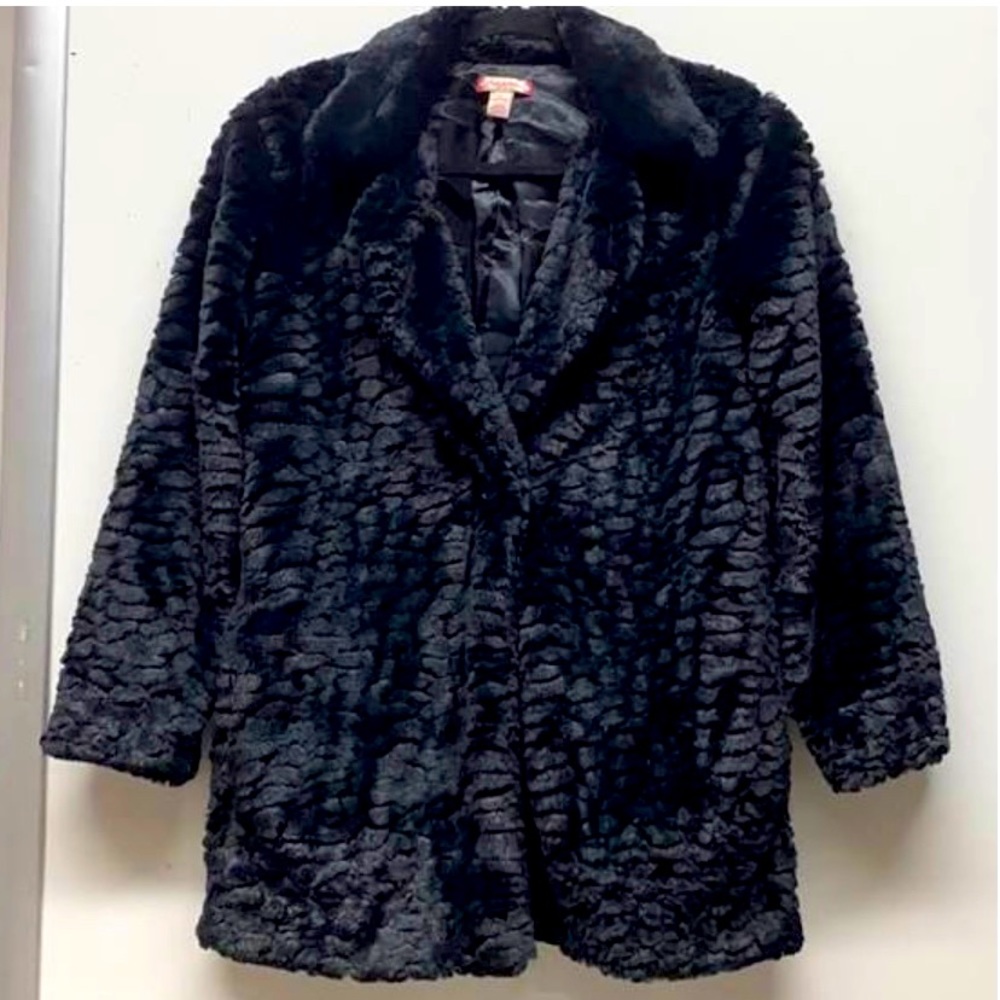 Beautiful girls coat perfect for special occasion